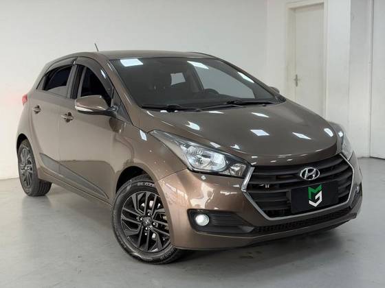 HYUNDAI HB20 1.6 COMFORT PLUS 16V FLEX 4P MANUAL
